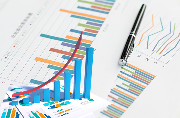 如何評估薪酬體系的可持續性和競爭力？