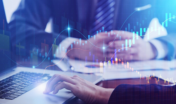 風(fēng)險(xiǎn)管理：企業(yè)管理的風(fēng)險(xiǎn)識(shí)別與應(yīng)對