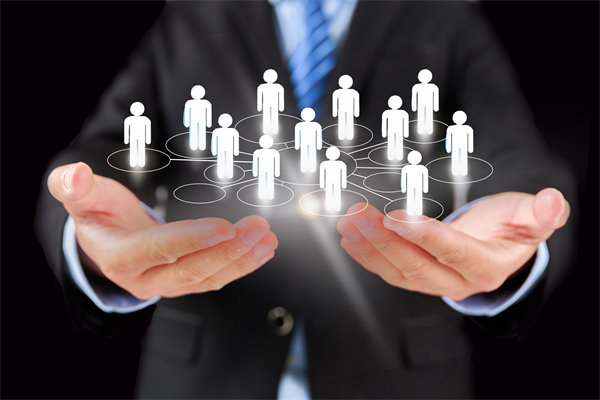 緊扣市場需求，調(diào)整年度經(jīng)營計劃，增強企業(yè)競爭力