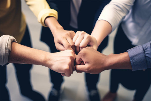 協(xié)同內(nèi)外力量，執(zhí)行經(jīng)營(yíng)計(jì)劃，共創(chuàng)企業(yè)美好明天