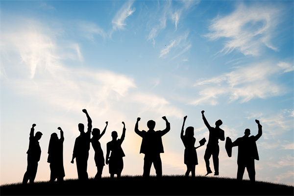 如何設計競爭力強的薪酬體系吸引并留住頂尖人才？