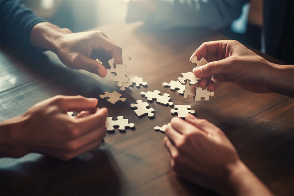 跨國集團如何平衡本地化與全球化管控？