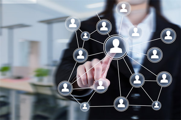 管理咨詢?nèi)绾尉珳拾衙}，引領企業(yè)高效轉(zhuǎn)型升級？