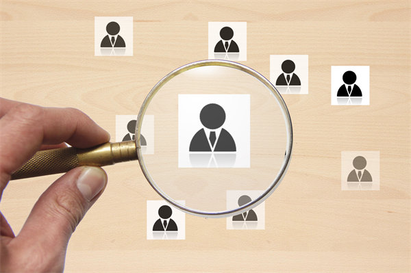 集團人才戰(zhàn)略：如何促進內(nèi)部流動與外部吸引？