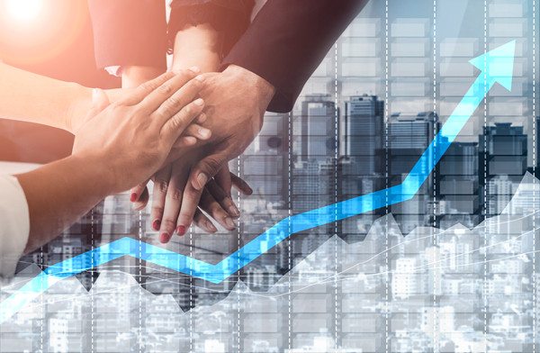 跨部門協(xié)作中，如何確?？?jī)效指標(biāo)的一致性與協(xié)同性？