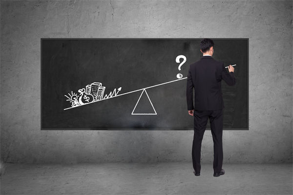 市場不確定，集團(tuán)管控策略應(yīng)如何靈活調(diào)整與應(yīng)對？