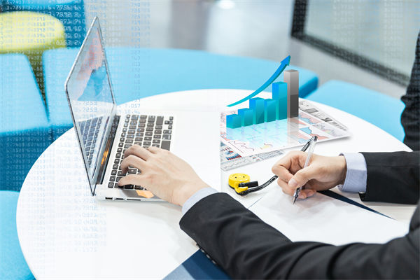 大數據與AI如何助力企業實現精準預算分析與預測？