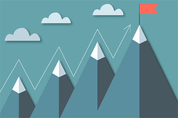 在全球化背景下，企業如何構建競爭優勢的戰略框架？