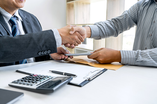 傳統薪酬模式拖后腿，創新激勵方案怎樣激活團隊潛力？