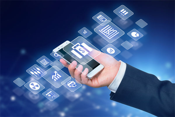 如何通過數據分析，調整年度經營計劃中的策略？