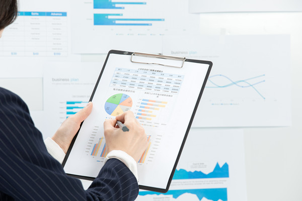 績效管理系統，是應該追求高科技還是保持人性化？