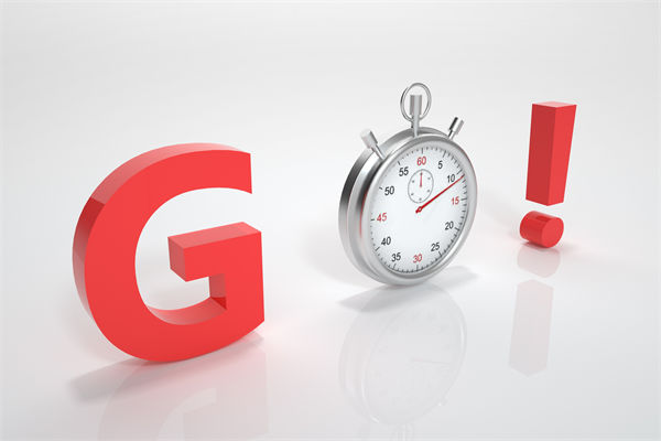 戰略實施過程中，企業如何監控與調整，以確保目標達成？