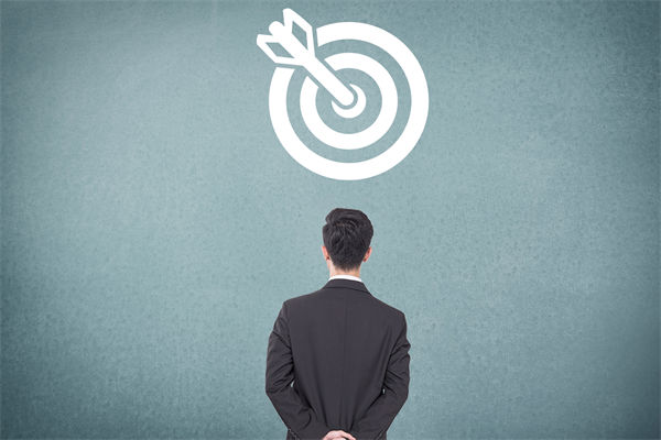 當(dāng)行業(yè)競(jìng)爭(zhēng)白熱化，戰(zhàn)略管理如何助企業(yè)脫穎而出？