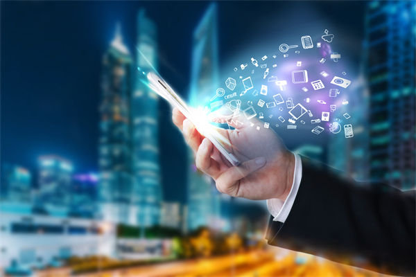 薪酬保密惹爭議，透明化管理能否化解員工信任危機？