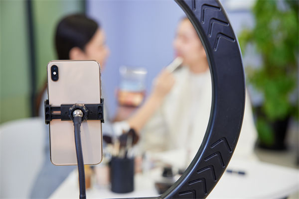 全渠道營銷管理，無縫連接客戶，打造極致體驗