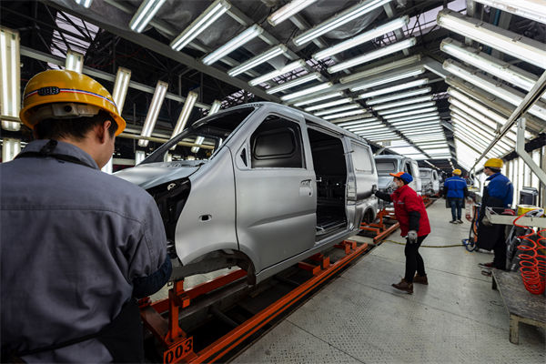 同行都在靠精益生產(chǎn)盈利，您的企業(yè)為何還在原地踏步？