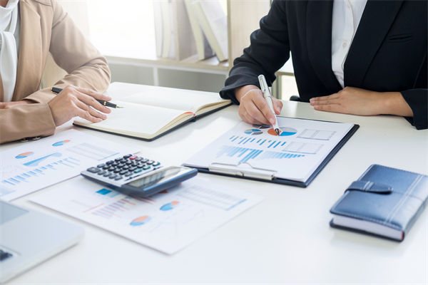 央行5月7日宣布降準降息，對企業(yè)薪酬績效的啟示