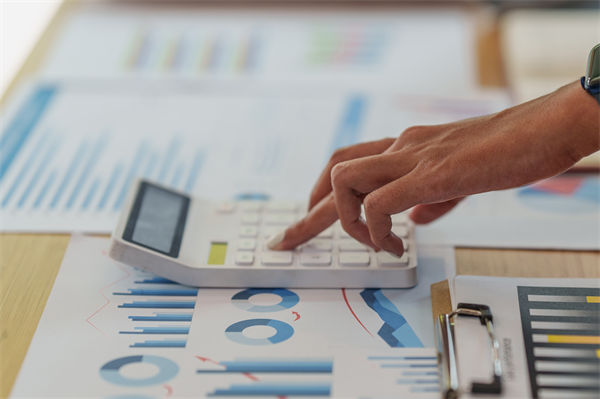 執(zhí)行與預(yù)算嚴(yán)重脫節(jié)，企業(yè)如何構(gòu)建動態(tài)監(jiān)控與調(diào)整機(jī)制？