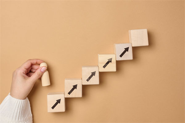 戰略目標層層分解后，部門協同為何反成內耗根源？