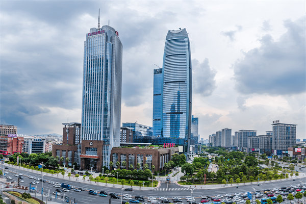 集團子公司各自為戰(zhàn)內(nèi)耗嚴重，東莞集團管控咨詢公司能協(xié)助解決嗎？