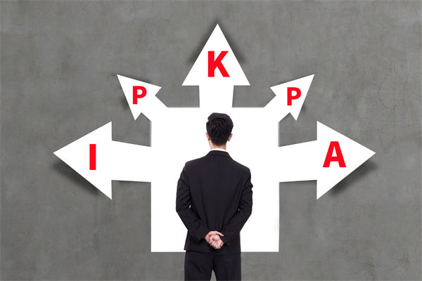 看似精細的績效體系，為何反而拖慢了團隊的腳步？